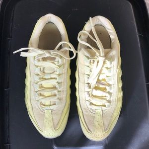 Nike Air Max sneakers yellow size 6.5 men